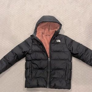North Face girls size large (14/16), black with pink fuzzy lining